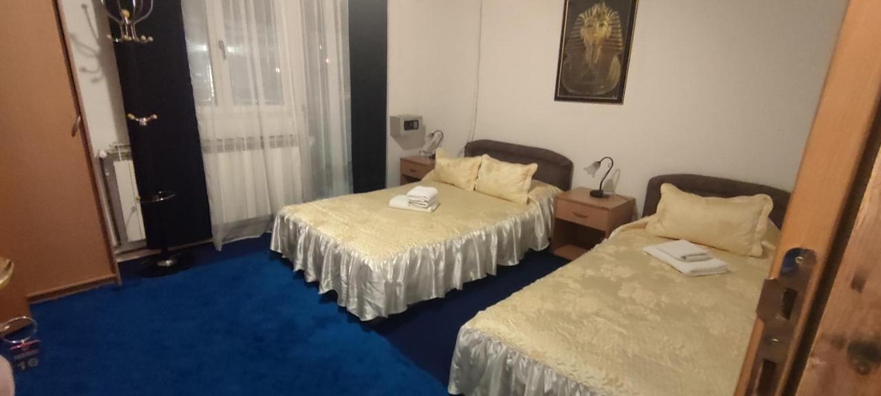 Guesthouse Prenociste Faraon 플레블라 외부 사진